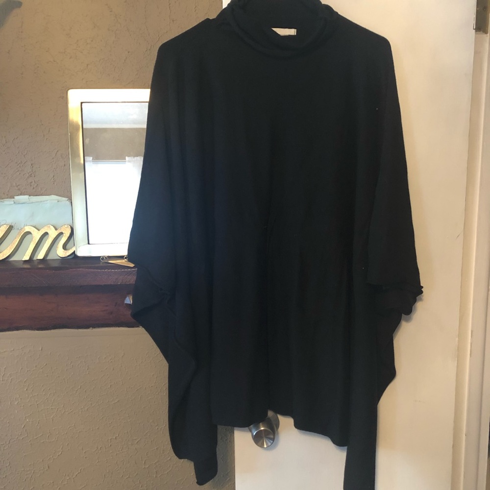 Turtle neck poncho